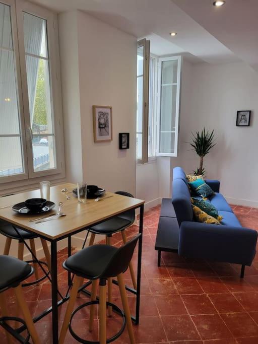 Graulhet Appartement De Charme Avec Tomettes Et Parquet מראה חיצוני תמונה